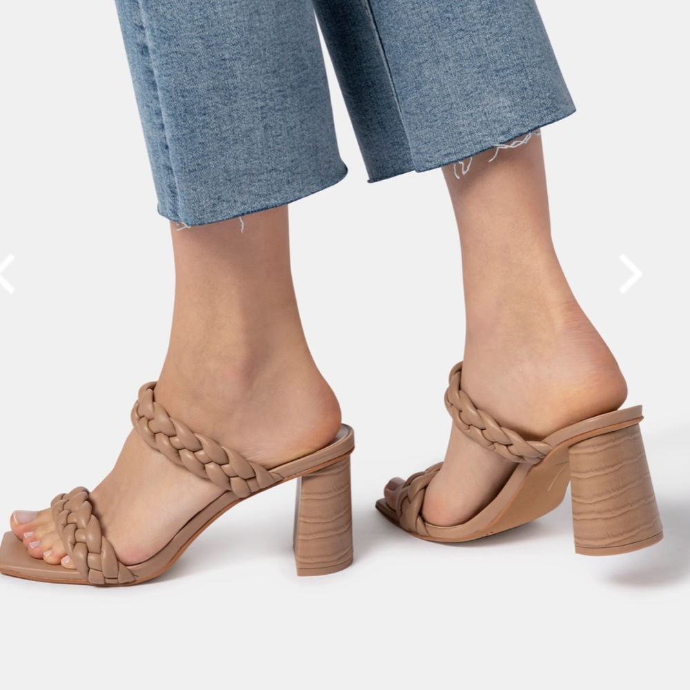 PAILY HEELS IN CAFE STELLA
